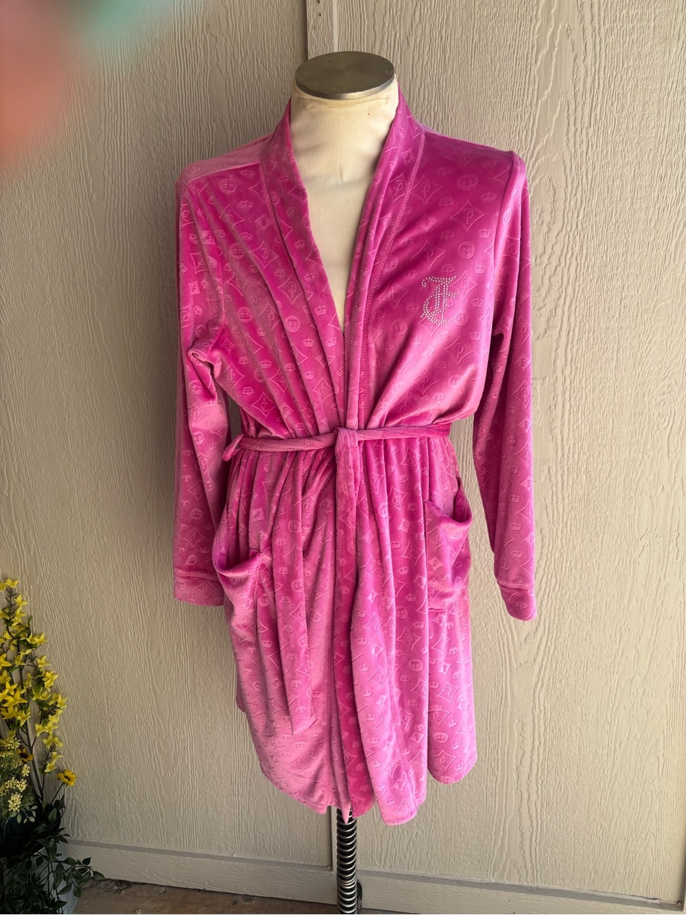 Juicy Couture Pink Plush Signature Logo Robe with Belt